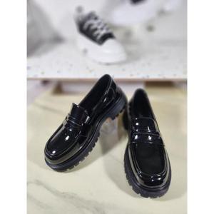 리바디 세이브존07 에나멜 루디 로퍼1.5cm 2025RV4011