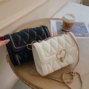 [디어백] 레트로 퀼티드 스티치 미니 하트 체인백 CH0558Y