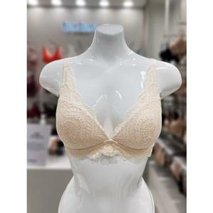 [바바라] ABR4934 크림 레이스 노와이어 브라