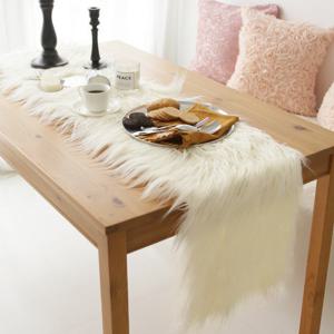 러블리 램 fur 테이블러너-아이보리(6인)