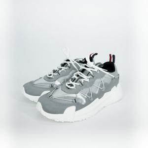 몽클레어 운동화 스니커즈 실버 40 H2 09A 4M00390 M2377 900