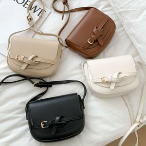 벨트 스트랩 반달 크로스 백 4컬러 SM-7123