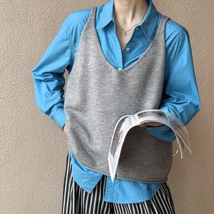 샵앤) 여성 루즈핏 레이어드 V넥 뷔스티에 니트 조끼 CHA-WVS-20365-그레이