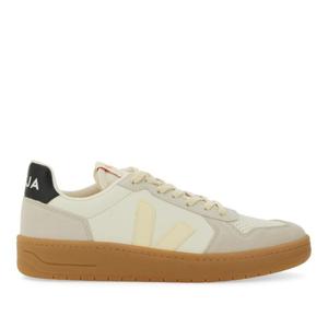 베자 크림 컬러 스웨이드 가죽 스니커즈 VE3320759 PURECALCAIR