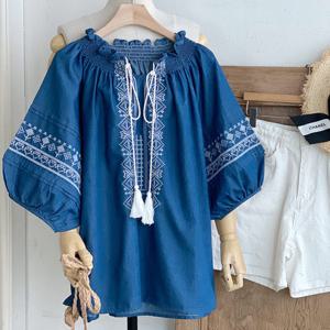 샵앤) 여성 노카라 셔링 리본끈 자수 에스닉풍 반팔 블라우스 DGB-WBL-4465-네이비