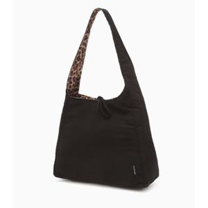 [JILLSTUART ACC][이지보우보우] 블랙 나일론 원단 리버서블 숄더백 M JABA5E011BK