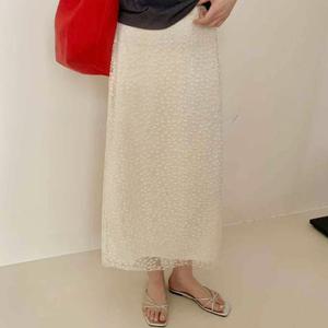 샵앤) 여성 허리밴딩 엠보 레이스 뒷트임 이중 롱스커트 MSE-WSK-20709-베이지