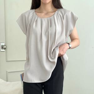 샵앤) 여성 플리츠 라운드넥 캡소매 데일리 블라우스 21DS-WBL-4622-베이지