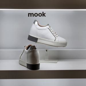 [무크]여성 크리스탈 트리밍 히든키높이 스니커즈 422303 AY HPI