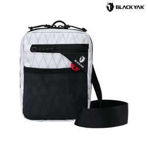 블랙야크 공용 등산 크로스백 롯지미니크로스_XP 2BYABXU938