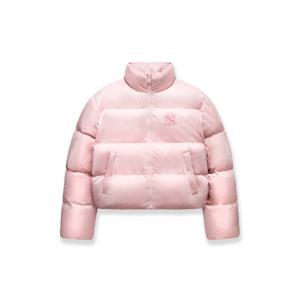 MLB패딩 PQJ 3FDJB2346-50PKM 여성 크롭 메탈 유광 커브 패딩 뉴욕양키스