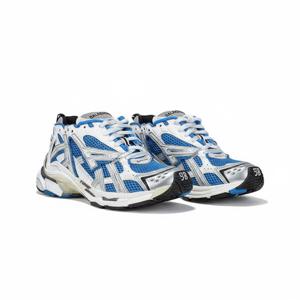 발렌시아가 러너 스니커즈  677402 W3RB3 4912