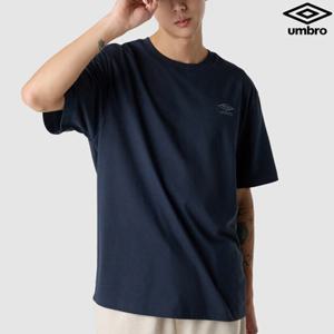 [엄브로] 에센셜 스몰로고 반팔 티셔츠 UR123CRS19_DVY0