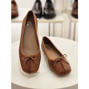 금강제화 CLASLC3427WF5 랜드로바 클락스 여성 Freckle Ice 컴포트화