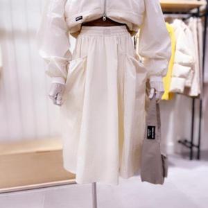 [시에로]  SK2SKF46M_사이드포켓 개더 스커트