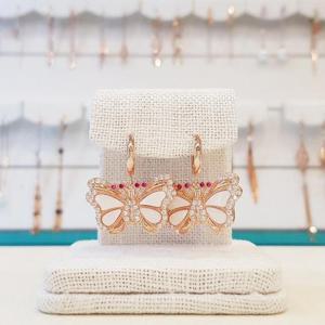 볼라레 세이브존01 자개나비 귀걸이 sne204