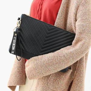 패션 클러치백 브이 퀼팅 금장 장식 매력 커플 코디