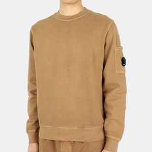 디몬트 22 F/W CP컴퍼니 남성 렌즈 와펜 브러시드 워싱 맨투맨(브론즈) 13CMSS008A 00637