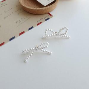 [이쁜] 진주 리본 귀걸이