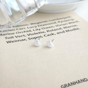 [이쁜] 미니 진주하트 귀걸이