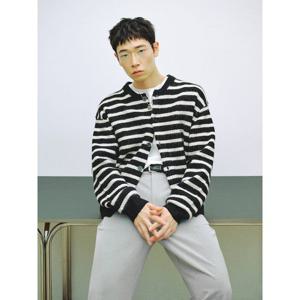 (42595ALY25) [에잇세컨즈] 벌키 스트라이프 라운드 카디건  블랙