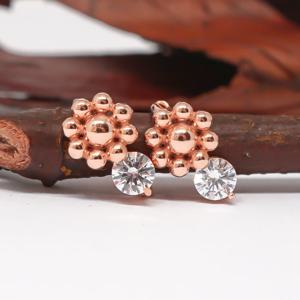 오팔하우스 14k 국화꽃 큐빅 원터치 귀걸이 OPDLE4890