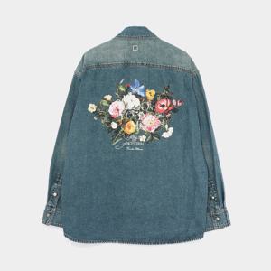 우영미 25FW 플라워 백로고 데님 남성 셔츠 W253SH26885L