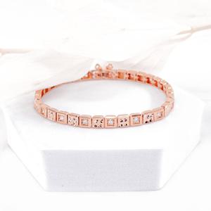 오팔하우스 14k 볼드한 스퀘어 컷팅 큐빅 팔찌 OPGDB0302