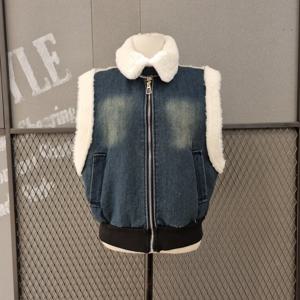 르니앤맥코이 데님배색털베스트 MM12VT4007HJY