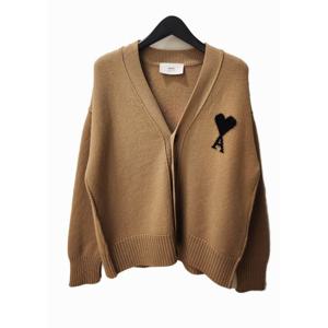 [아미(잡화)]H25UKC367.018 (ADC 빅 로고 브이넥 가디건)