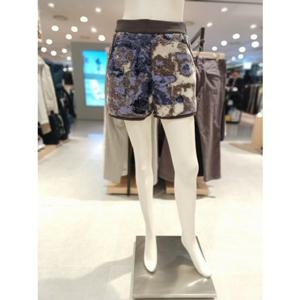 [파리게이츠] 25FW겨울 여성 패턴 보아 반바지 (521E4PS481PP)