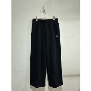 [뉴발란스]뉴발란스 W 에센셜 기모 와이드 팬츠 NBMLF4W032 BLAC