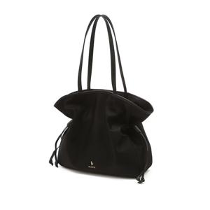 [헤지스]헤지스 블랙 로고장식 나일론 숄더백 WIBA4F709BK