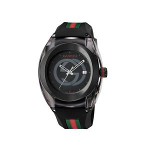 [구찌] 구찌 YA137107 SYNC 남성 러버 쿼츠 46mm
