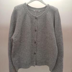 Latium HC06 국내생산 뜨개 느낌 품편한 니트티형 라운드 울 기모가디건 T2541cd03G