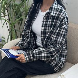 나야홍 / 아이우먼 기본빅체크여신남방 YPV681M511 빅사이즈