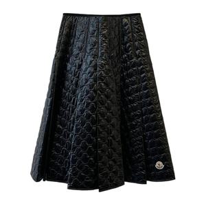 몽클레어 퀼티드 A라인 피티드 스커트 2D00038597Z8 999