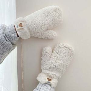 귀여운 곰돌이 따뜻한 양털 도톰 벙어리 장갑 화이트