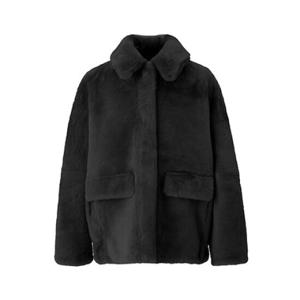 로보 리버시블 셔링 숏 무스탕