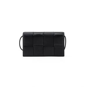 보테가베네타 여성 스트랩 지갑 크로스백 가방 블랙 715579VCQC48425