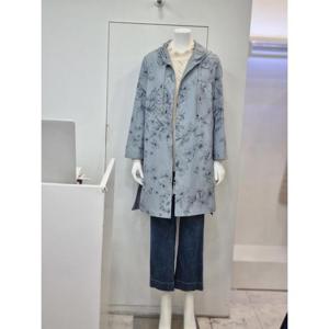 벨리시앙 세이브존04 플라워 패턴 후드 트렌치코트 BY4109