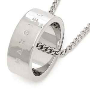 25 FW MM6 메종 마르지엘라 로고 잉그레이브 링 팬던트 네크리스 SM6UU0030 SV0186