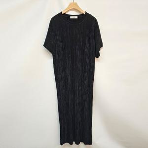 샵앤) 국산 여성 하늘하늘 얇은 플리츠 반팔 롱원피스 LL-WDR-4668-블랙