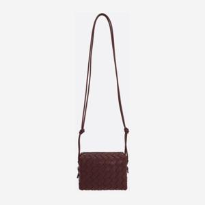 보테가베네타 루프 위빙 미니 카메라 백 723547 V1G112247