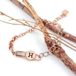 오팔하우스 14k 투톤 H이니셜 언밸런스 코인 팔찌 OPGDB190