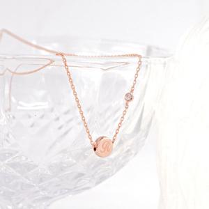 오팔하우스 14k 이니셜 서클 목걸이 OPJJN11205