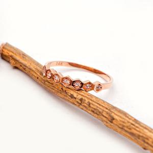 오팔하우스 14k 벌집 큐빅 반지 OPDJR5533