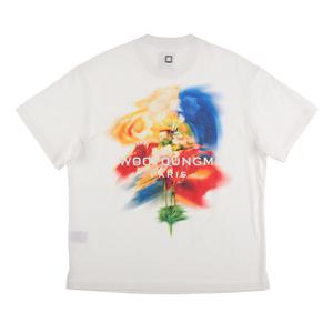 우영미 W243TS06 714W 스웨잉 플라워 백 로고 남성 반팔티