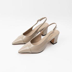 [신난다슈] 여성 슬링백힐 6cm 스틸레토 슬링백 구두 펌프스힐 에나멜 통굽 ST241836 그레이