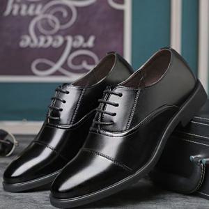 고급 디자인 깔끔한 직장인 남성 유광 광택 구두